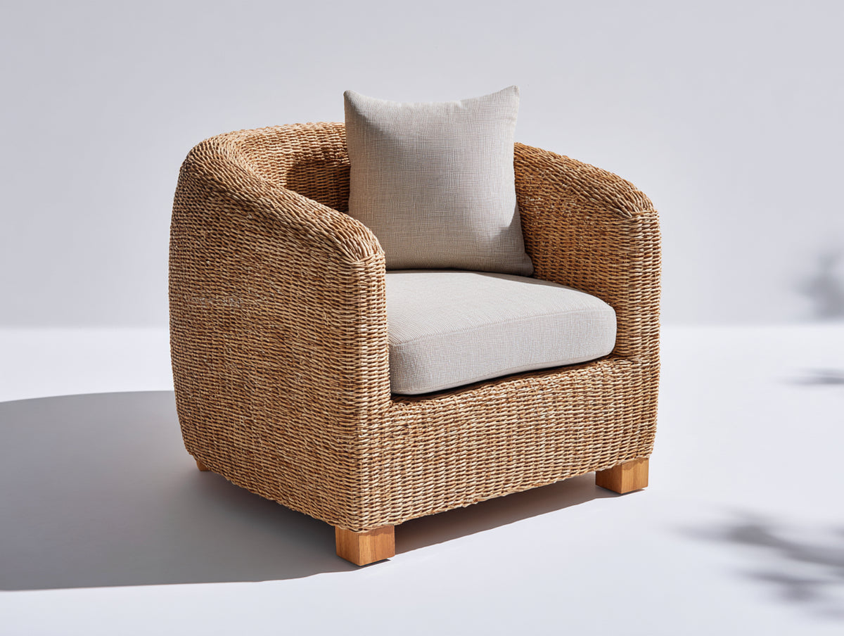 Sillones de ratán 90x85x82 cm - Marrón natural y beige - Asiento acolchado con respaldo envolvente y diseño moderno
